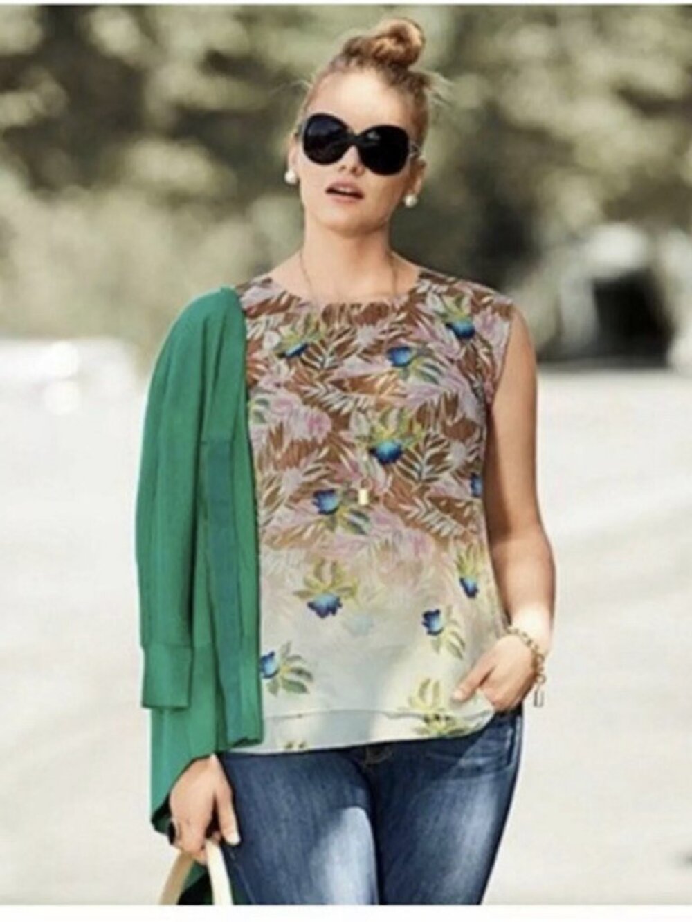 CAbi Parlor Top — Women’s Sleeveless Tropical Floral Chiffon, Sz S - Picture 2 of 6